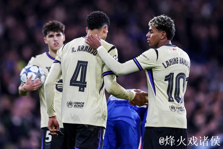 坑惨巴萨？3500万铁卫2年半4次染红！3次致队惨败 球迷怒斥：快滚